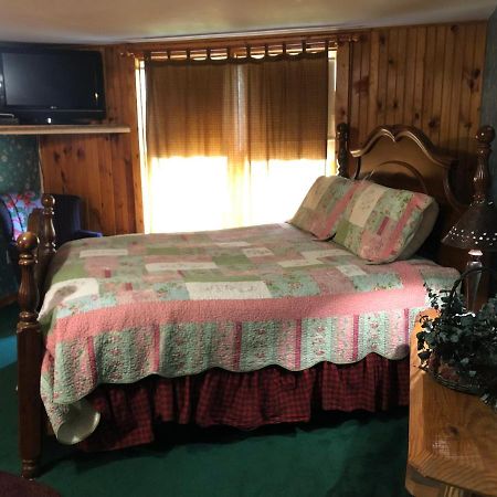 Smokies Bed And Breakfast - Evergreen Cottage Inn Pigeon Forge Extérieur photo