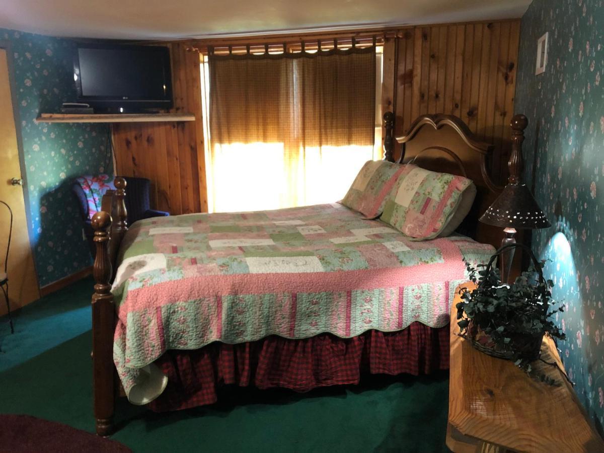 Smokies Bed And Breakfast - Evergreen Cottage Inn Pigeon Forge Extérieur photo