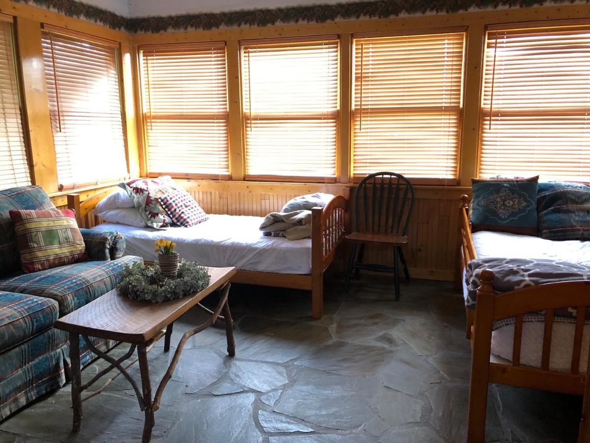 Smokies Bed And Breakfast - Evergreen Cottage Inn Pigeon Forge Extérieur photo